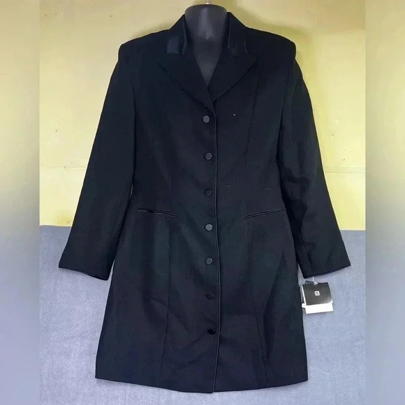 Valerie Stevens Jackets & Blazers - Valerie Stevens Coat jacket women’s size 10 pure Wool black cute trendy